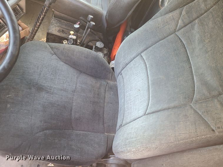 image for item HE9679 1999 Mack RD690S  dump truck