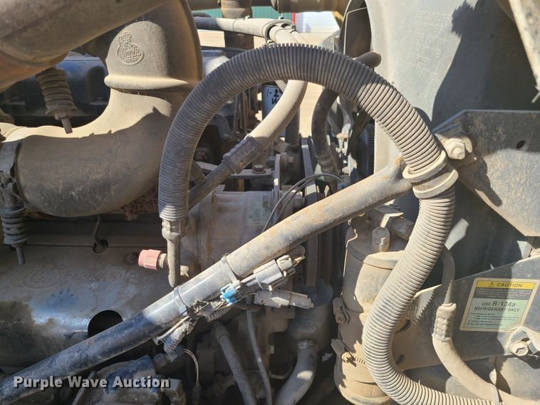 image for item HE9679 1999 Mack RD690S  dump truck