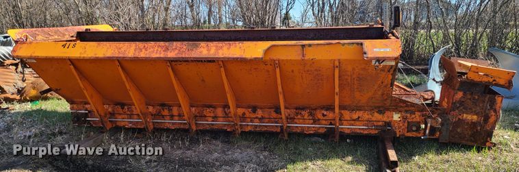 image for item HE9681 Spreader