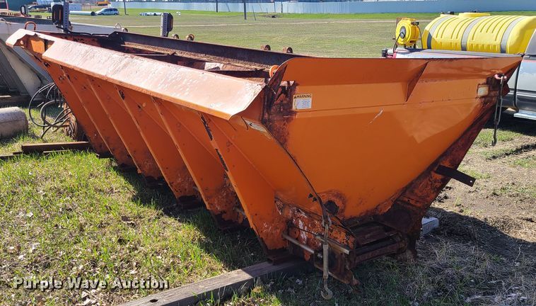 image for item HE9681 Spreader