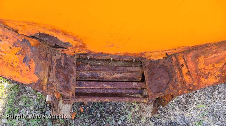 image for item HE9681 Spreader