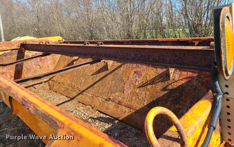 image for item HE9681 Spreader