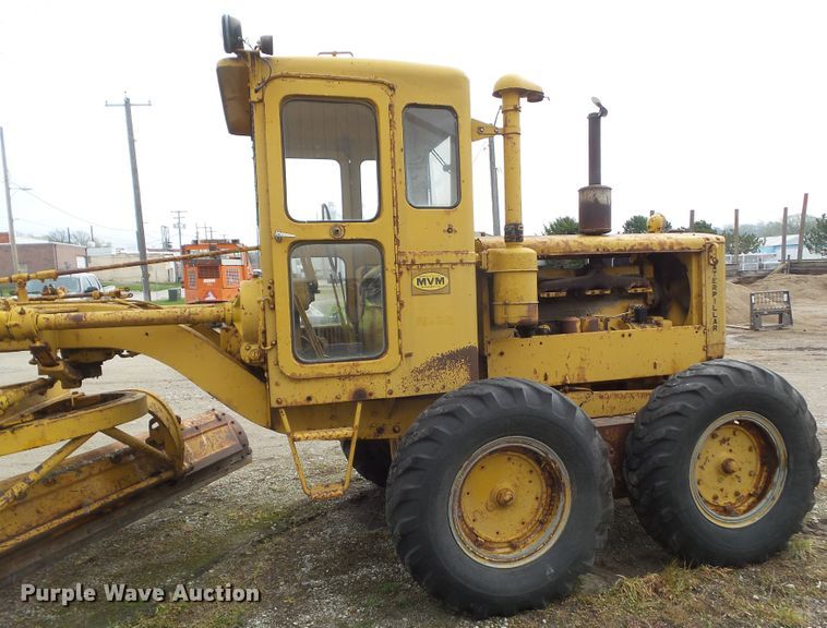 image for item HF9900 Caterpillar 12  rigid frame motor grader