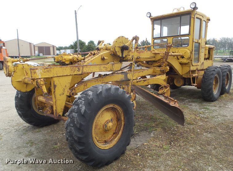 image for item HF9900 Caterpillar 12  rigid frame motor grader