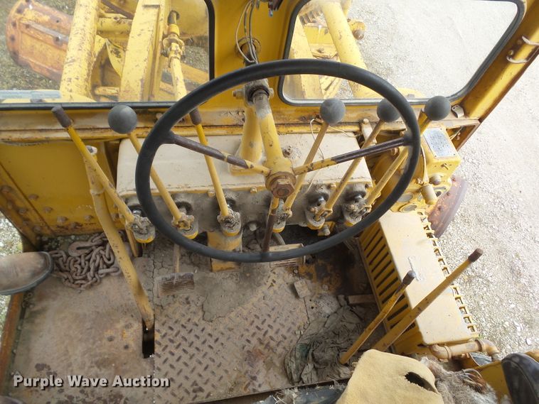 image for item HF9900 Caterpillar 12  rigid frame motor grader
