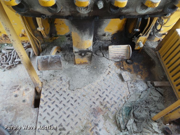 image for item HF9900 Caterpillar 12  rigid frame motor grader