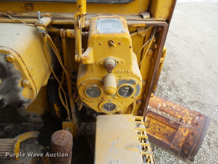 image for item HF9900 Caterpillar 12  rigid frame motor grader