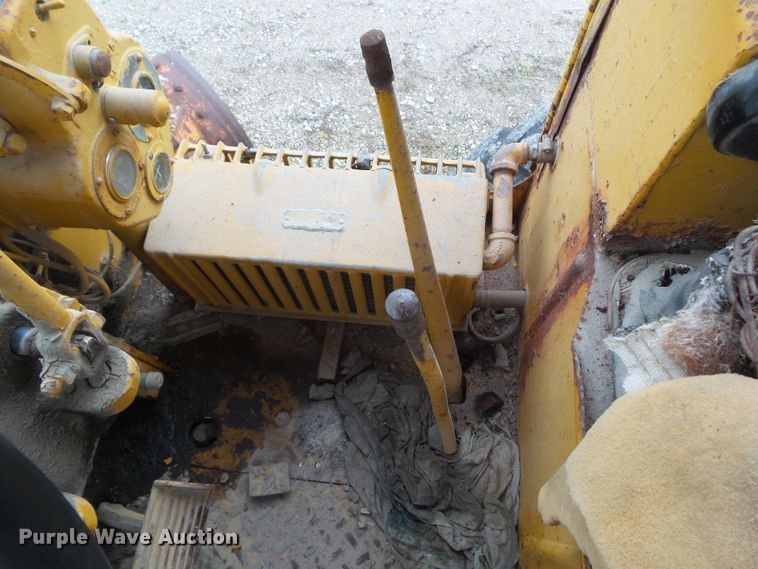 image for item HF9900 Caterpillar 12  rigid frame motor grader