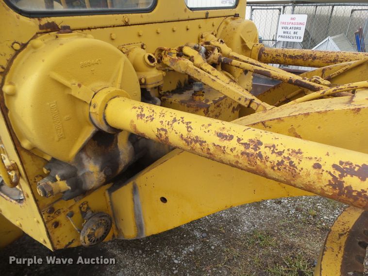 image for item HF9900 Caterpillar 12  rigid frame motor grader