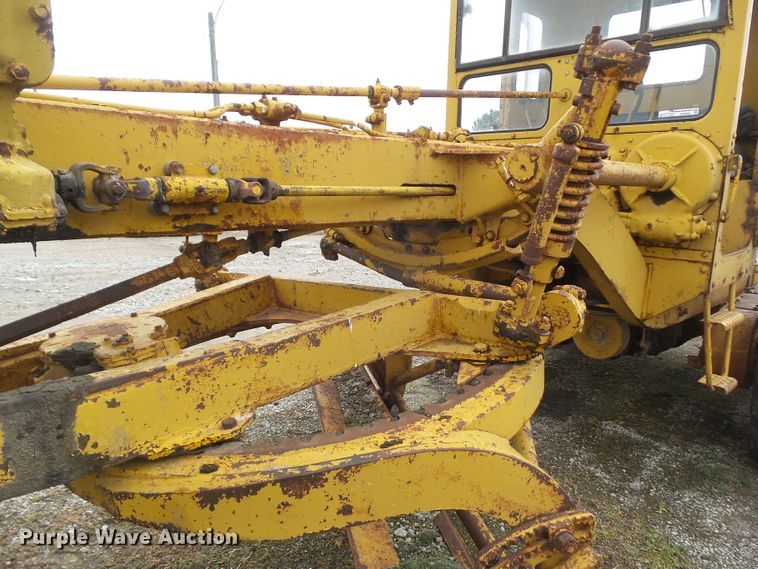 image for item HF9900 Caterpillar 12  rigid frame motor grader