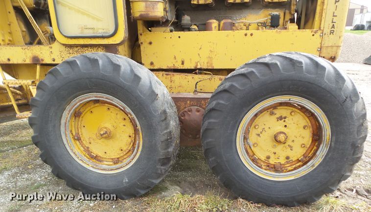 image for item HF9900 Caterpillar 12  rigid frame motor grader