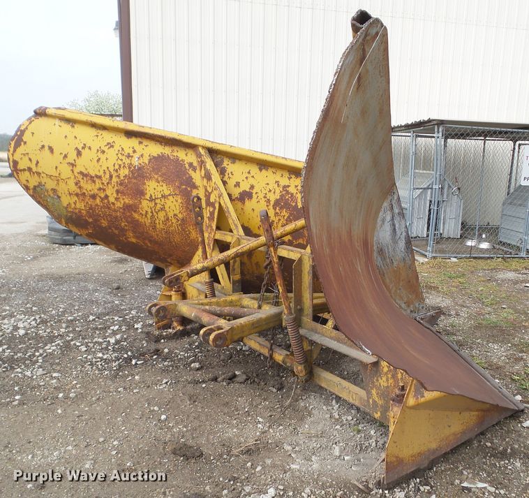 image for item HF9901 Caterpillar 107"W V-plow