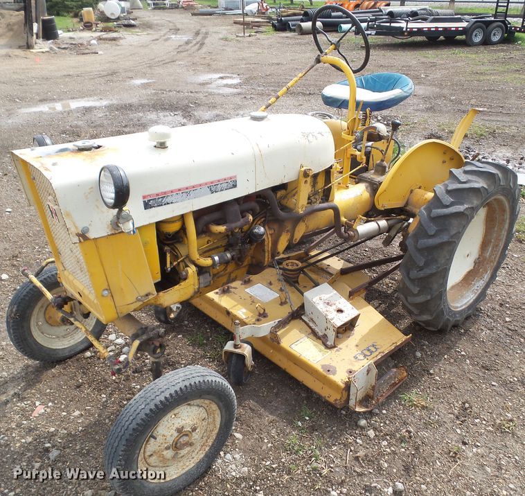 image for item HF9902 International Cub  tractor