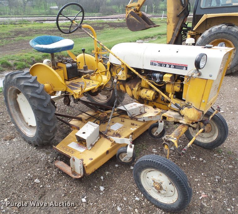 image for item HF9902 International Cub  tractor