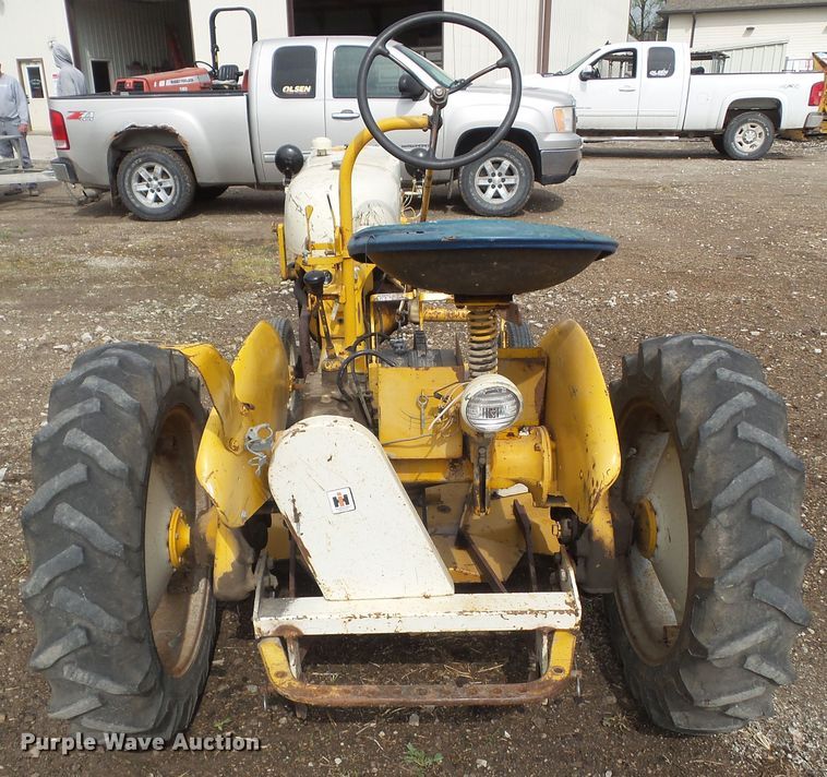 image for item HF9902 International Cub  tractor