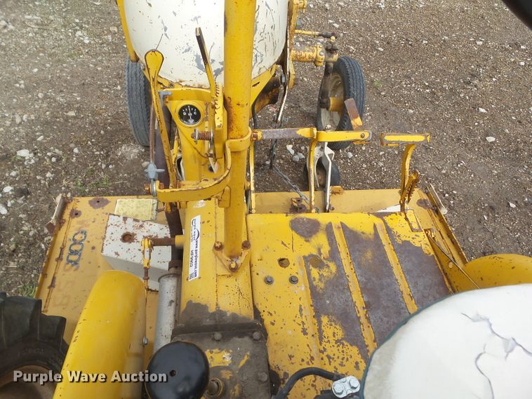 image for item HF9902 International Cub  tractor