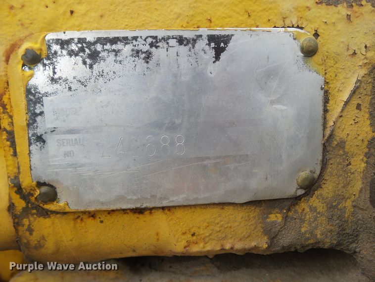 image for item HF9902 International Cub  tractor