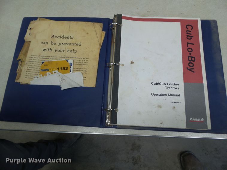 image for item HF9902 International Cub  tractor