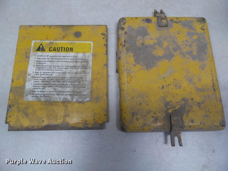 image for item HF9902 International Cub  tractor