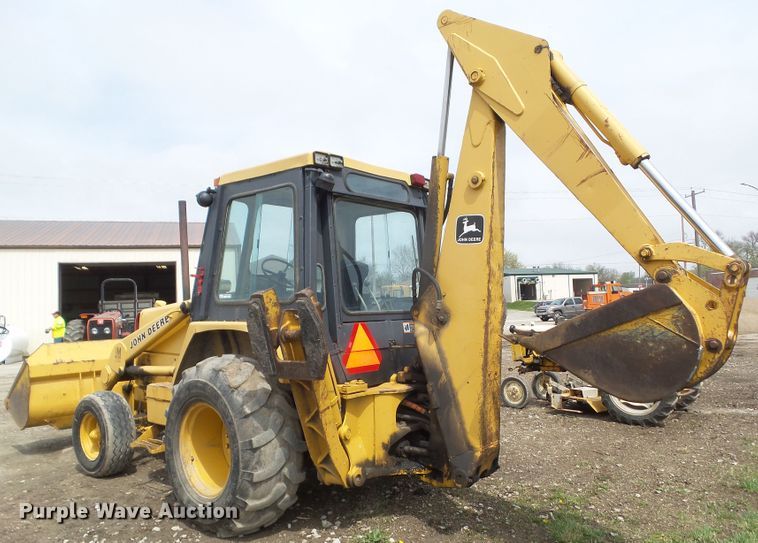 image for item HF9903 1983 John Deere 410B  backhoe