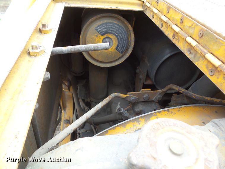 image for item HF9903 1983 John Deere 410B  backhoe