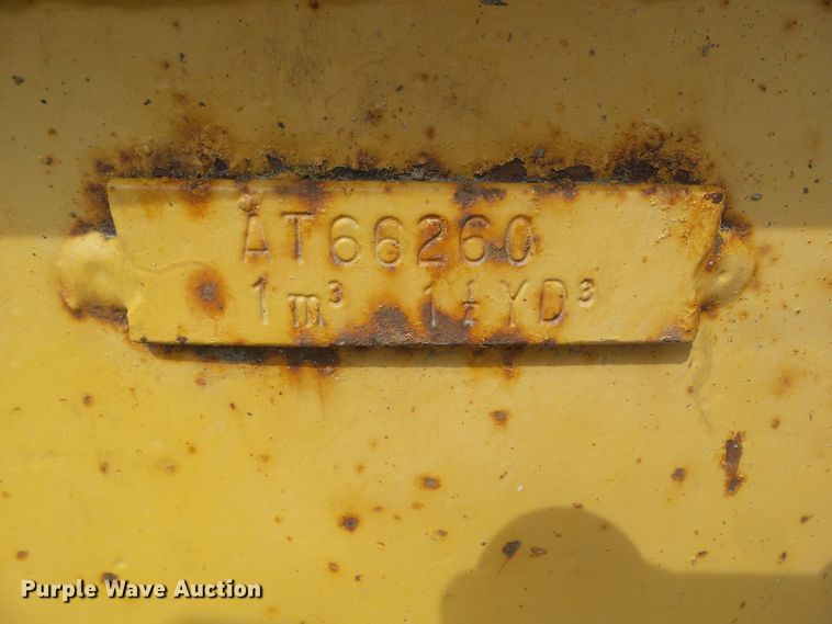 image for item HF9903 1983 John Deere 410B  backhoe