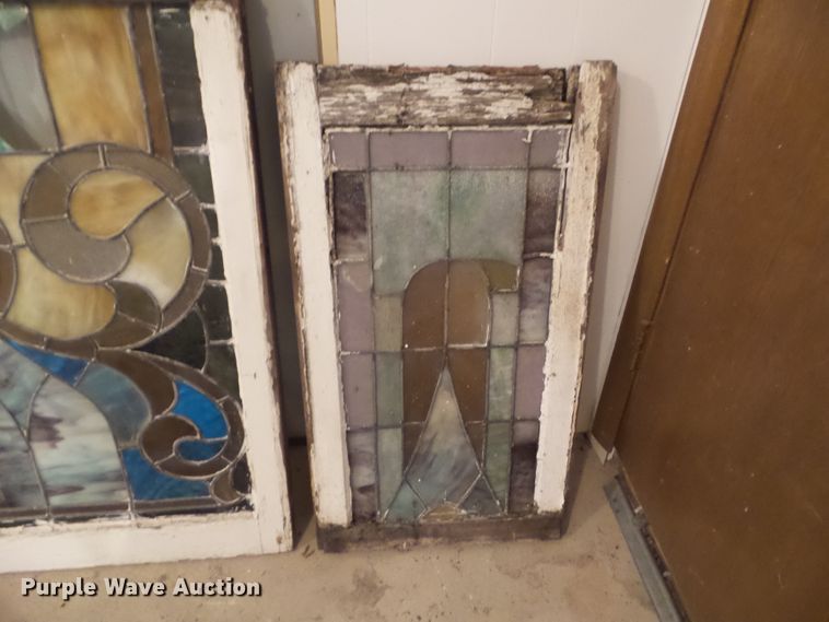 image for item HF9905 (4) stained glass windows