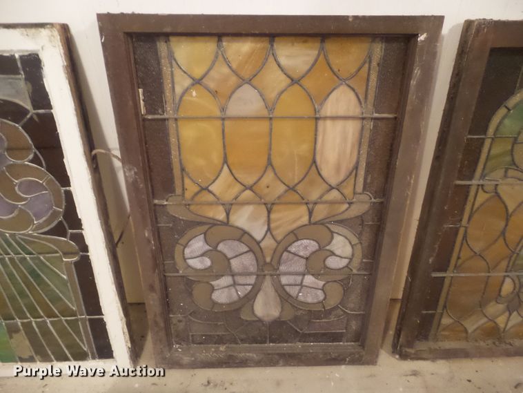 image for item HF9906 (4) stained glass windows