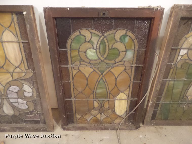 image for item HF9906 (4) stained glass windows