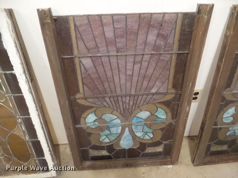 image for item HF9907 (4) stained glass windows