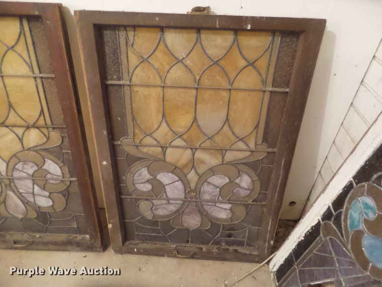 image for item HF9909 (4) stained glass windows