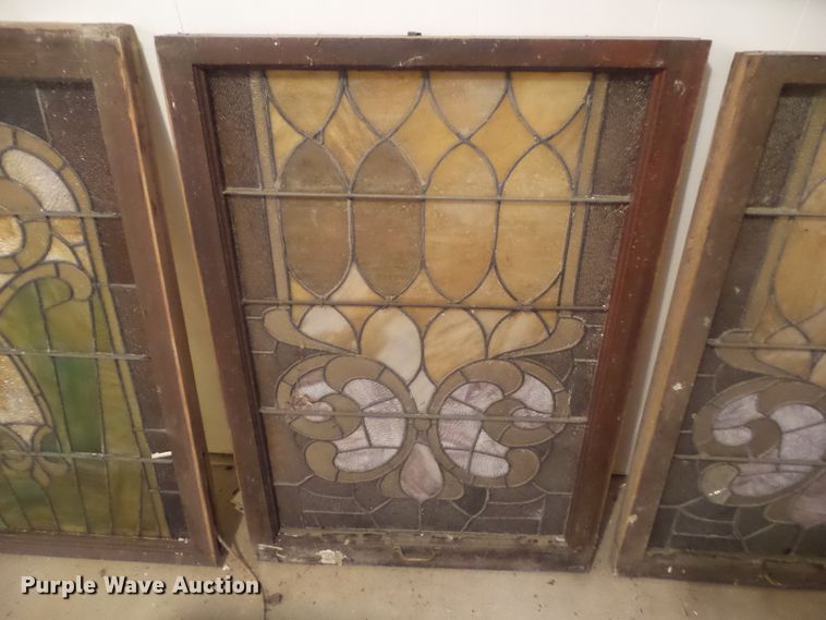 image for item HF9909 (4) stained glass windows