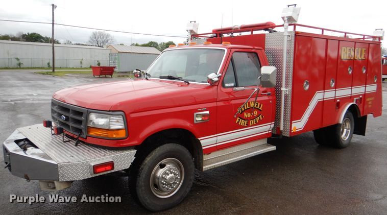 image for item HL9450 1996 Ford F450 Super Duty  rescue vehicle