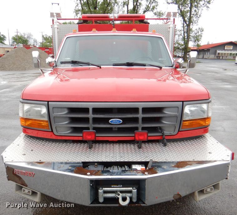 image for item HL9450 1996 Ford F450 Super Duty  rescue vehicle