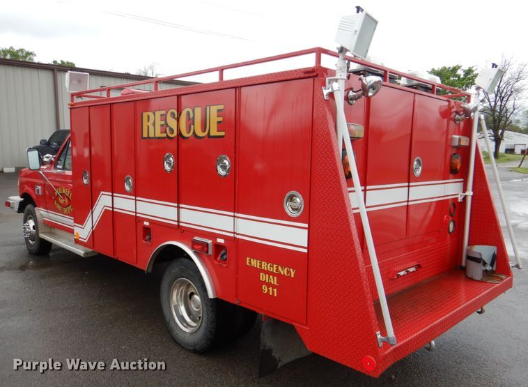 image for item HL9450 1996 Ford F450 Super Duty  rescue vehicle