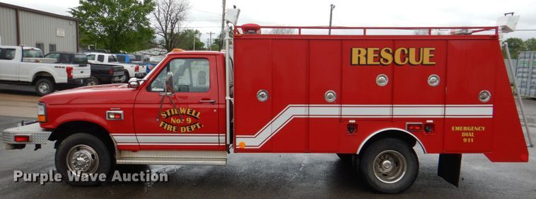 image for item HL9450 1996 Ford F450 Super Duty  rescue vehicle