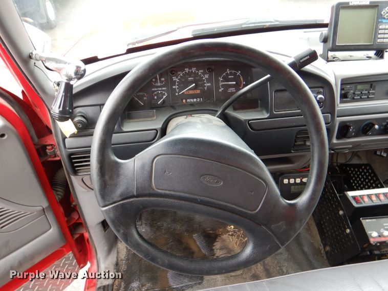 image for item HL9450 1996 Ford F450 Super Duty  rescue vehicle