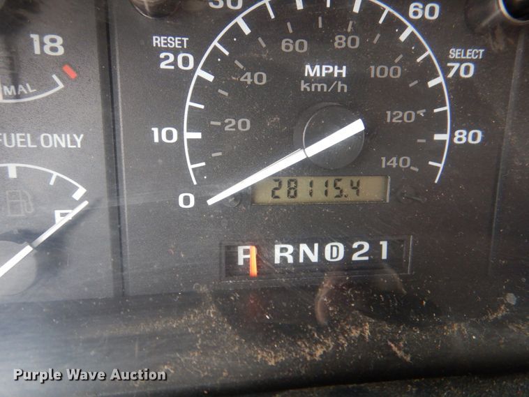 image for item HL9450 1996 Ford F450 Super Duty  rescue vehicle