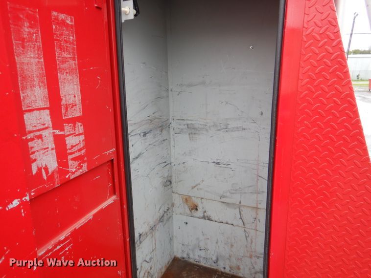 image for item HL9450 1996 Ford F450 Super Duty  rescue vehicle