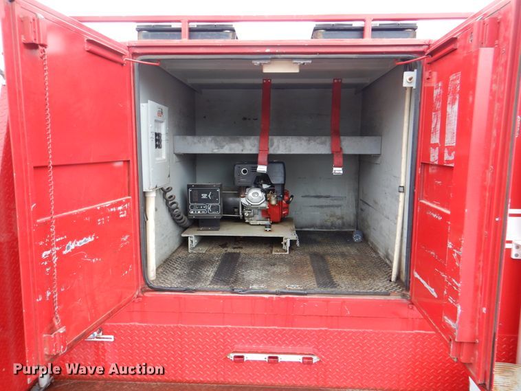 image for item HL9450 1996 Ford F450 Super Duty  rescue vehicle