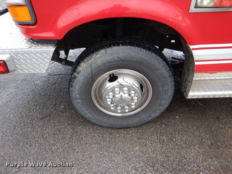 image for item HL9450 1996 Ford F450 Super Duty  rescue vehicle