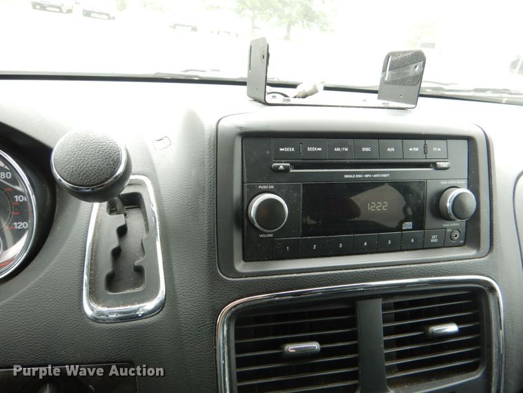 image for item HL9463 2013 Dodge Grand Caravan  van