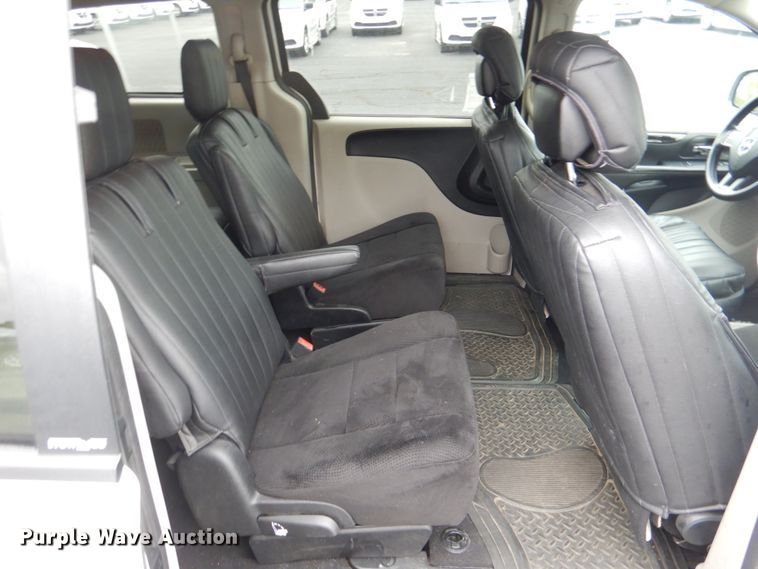image for item HL9463 2013 Dodge Grand Caravan  van