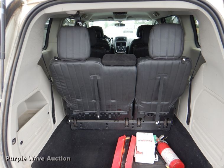 image for item HL9463 2013 Dodge Grand Caravan  van