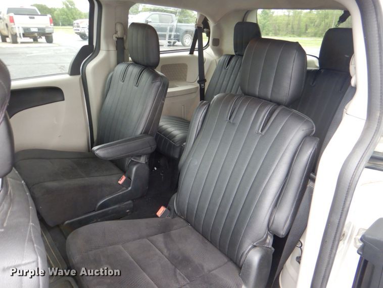 image for item HL9463 2013 Dodge Grand Caravan  van