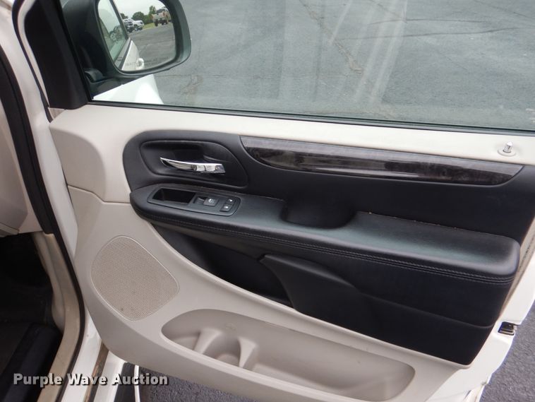 image for item HL9464 2012 Dodge Grand Caravan  handicap accessible van