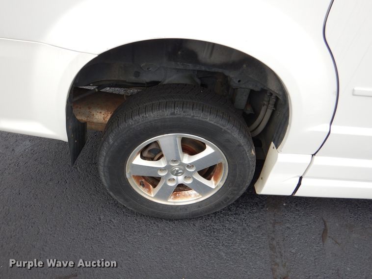 image for item HL9464 2012 Dodge Grand Caravan  handicap accessible van