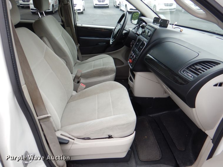 image for item HL9465 2013 Dodge Grand Caravan  handicap accessible van