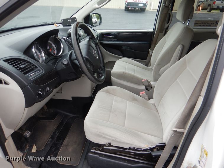 image for item HL9466 2013 Dodge Grand Caravan  handicap accessible van