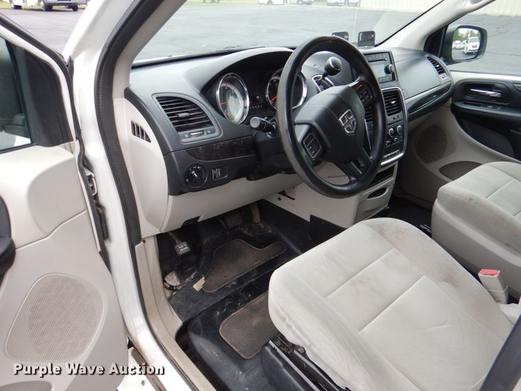 image for item HL9466 2013 Dodge Grand Caravan  handicap accessible van